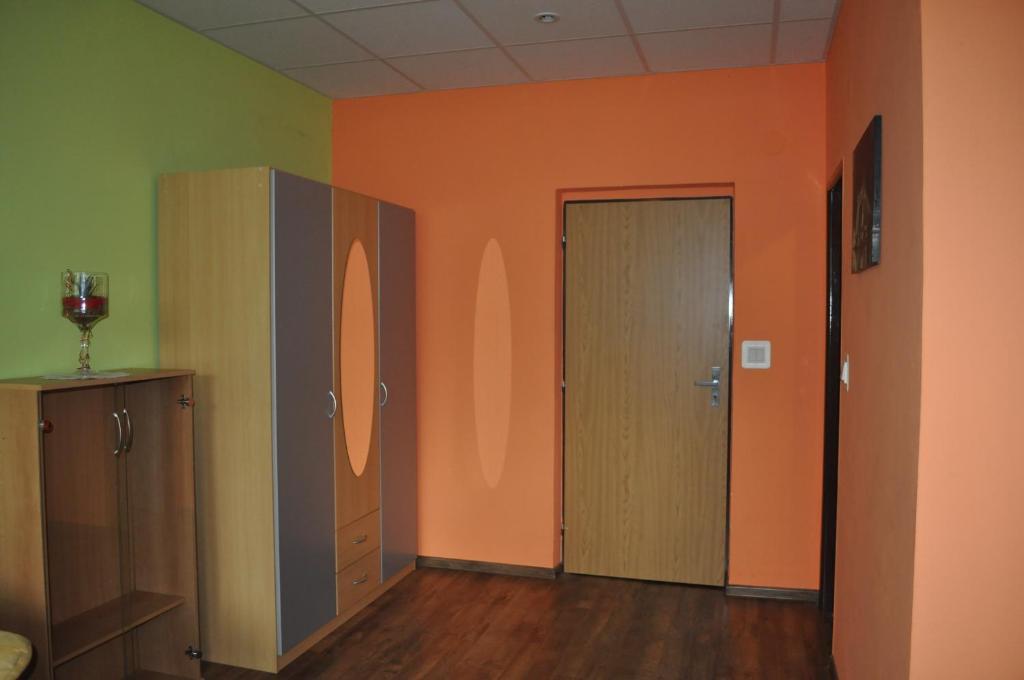 Sport Hotel Ostrov Trenčín Exteriör bild
